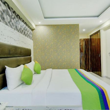 Treebo Trend Smart Signature Neu-Delhi Exterior foto