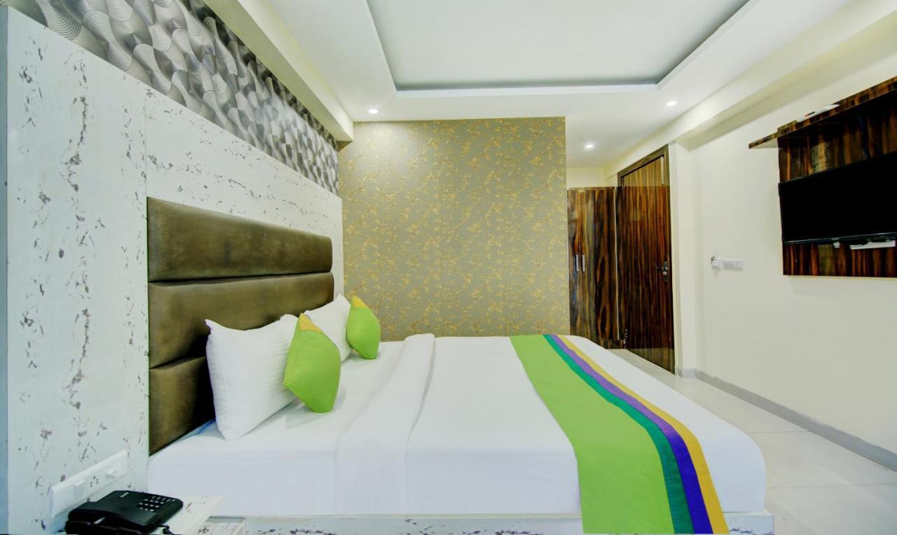 Treebo Trend Smart Signature Neu-Delhi Exterior foto