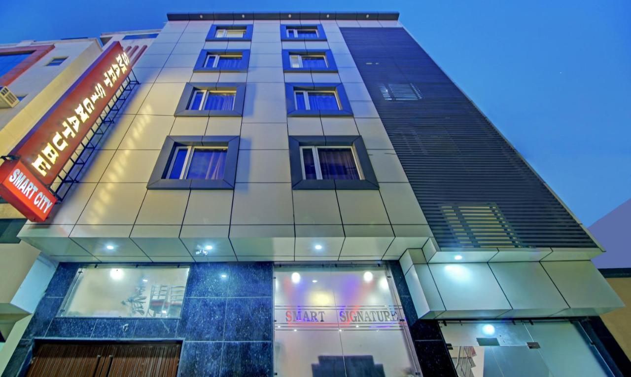 Treebo Trend Smart Signature Neu-Delhi Exterior foto